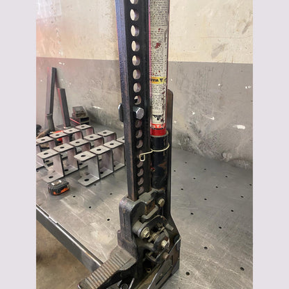 Hi-Lift Holder image 4