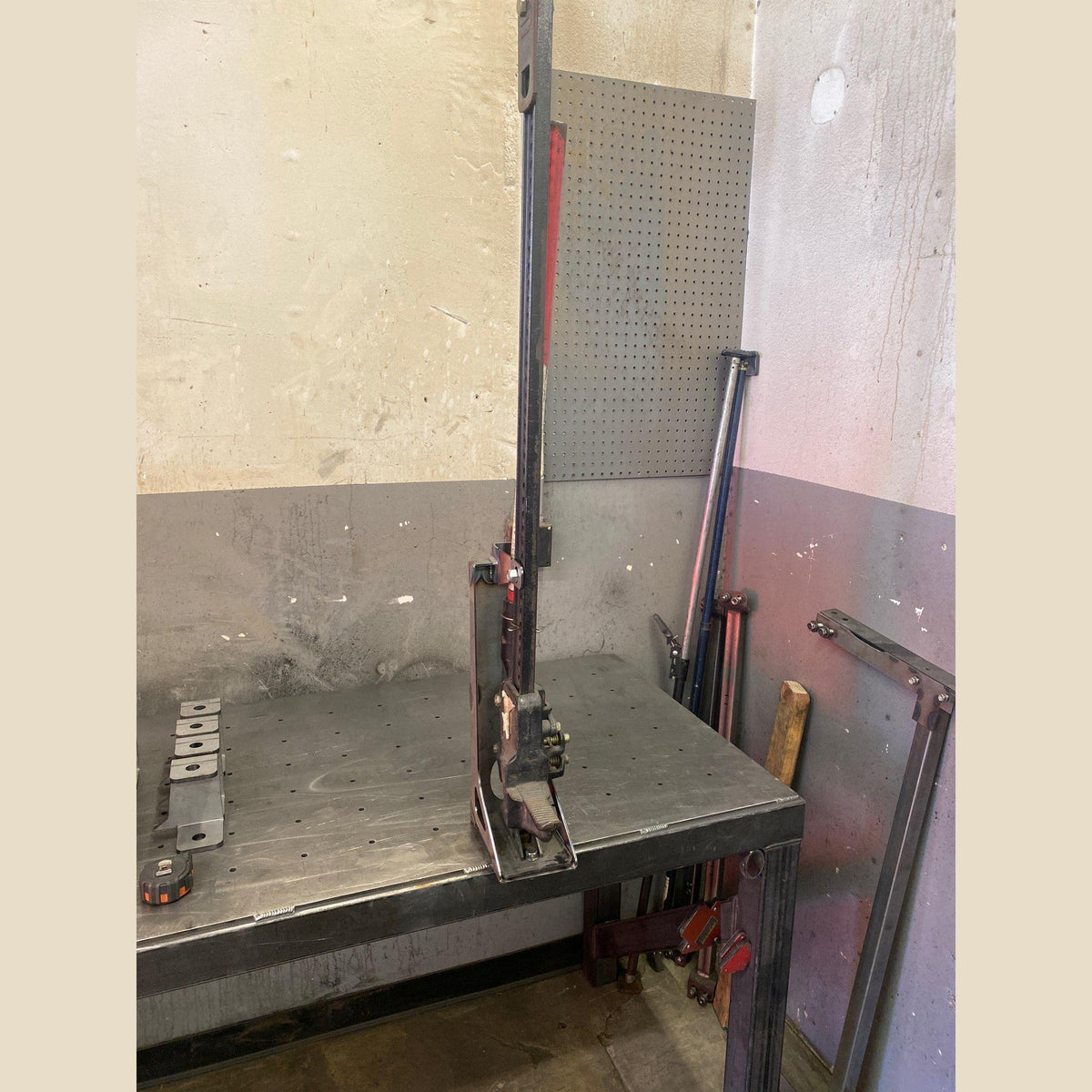 Hi-Lift Holder image 2